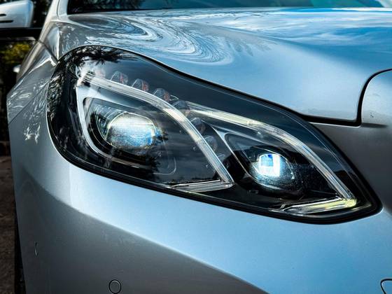 MERCEDES-BENZ E 250 2.0 AVANTGARDE 16V TURBO GASOLINA 4P AUTOMÁTICO MERCEDES-BENZ E 250 2.0 AVANTGARDE 16V TURBO GASOLINA 4P AUTOMÁTICO